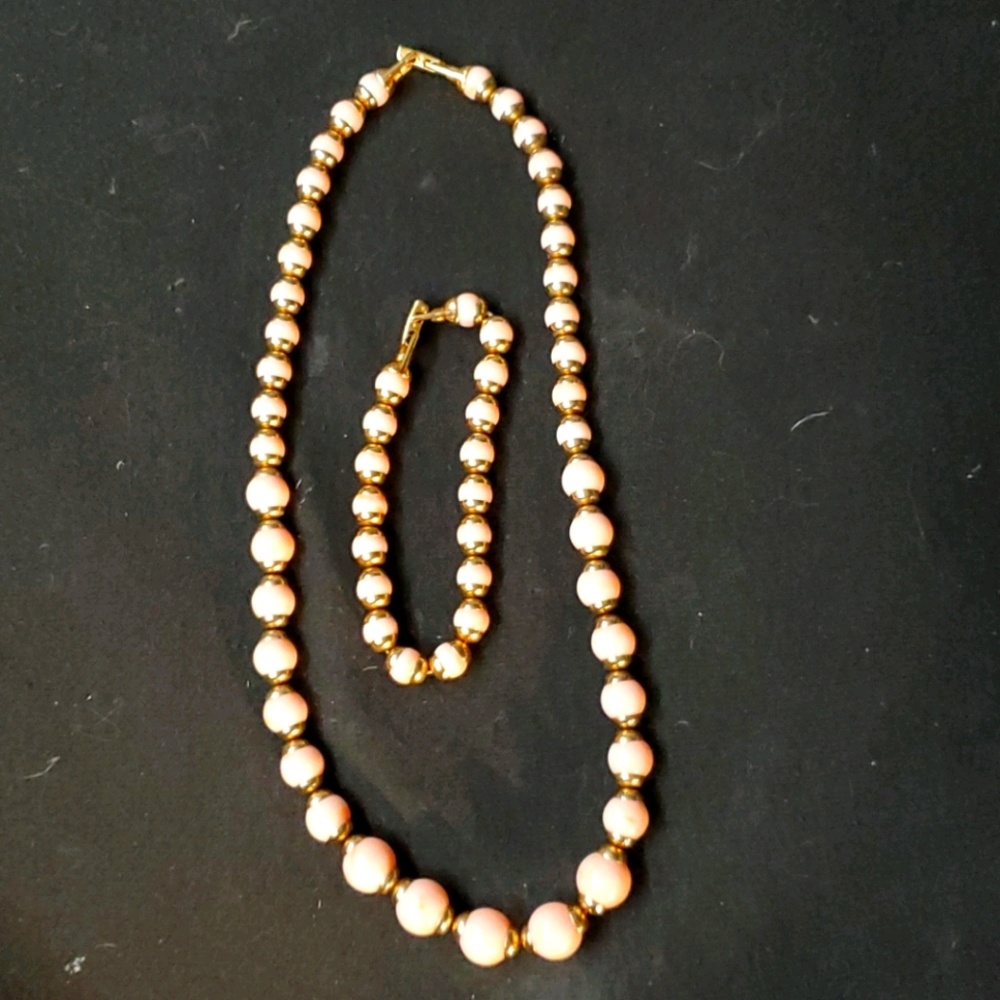 Neclace and braclet set